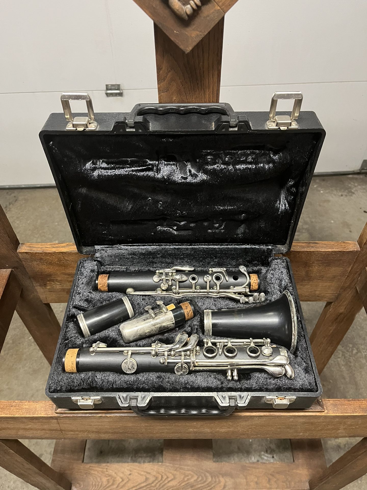 Hartley 17S Clarinet With Case