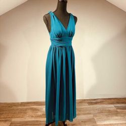 Like New Peacock Ever Pretty Dress Size 0