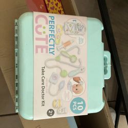 perfectly cute take care doctor kit