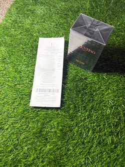 Valentino comes with receipt