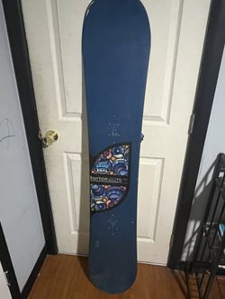 156 Burton Motion Snowboard (no Bindings Included)