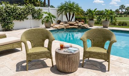 Wicker chairs, set of 2