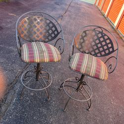 Beautiful Wrought Iron Patio Bar Stools – Set of 2