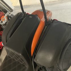 Leather Pro Retro Series Soft Tail Saddlebags 