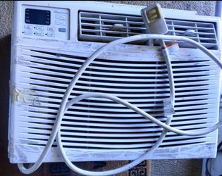 AIR CONDITIONING UNIT 10000BTUs $80
