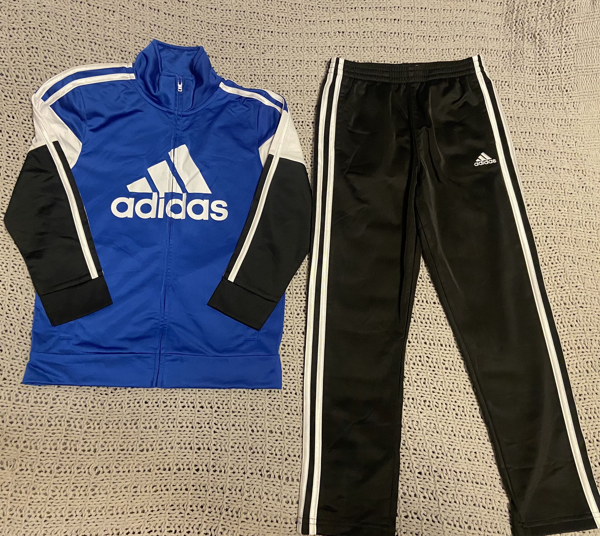 Boys Adidas Tracksuit Set Size 7