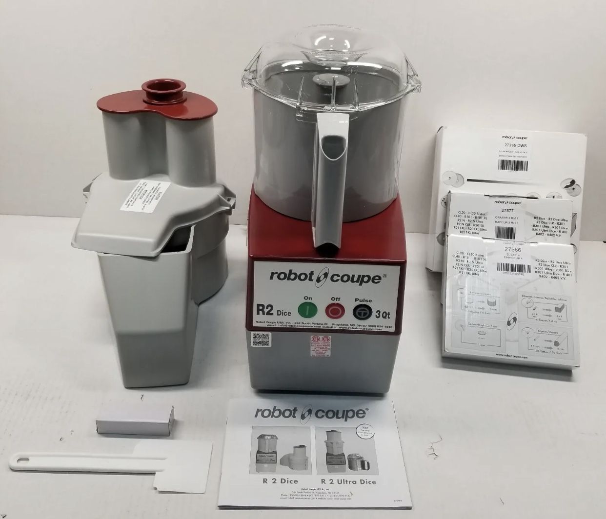 Robot Coupe R2N Combination Food Processor with 3 Qt. Gray Bowl