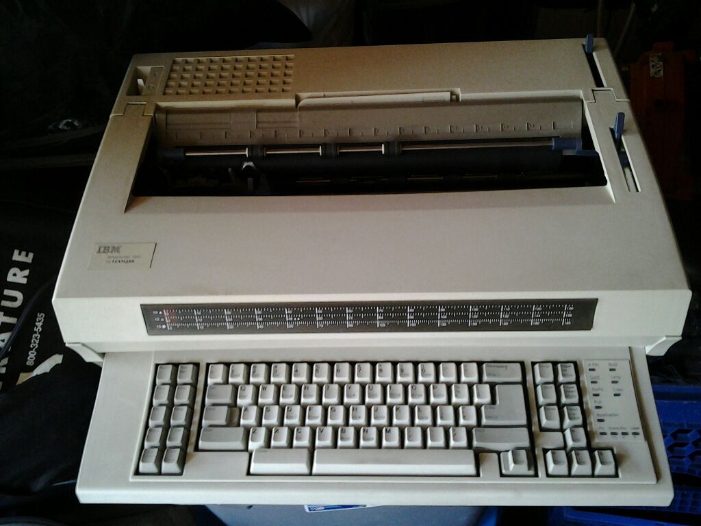 IBM Typewriter - Wheelwriter 1500