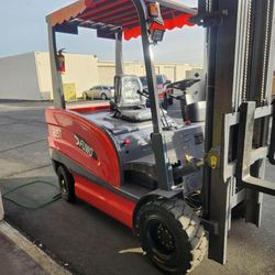 New Electric Forklift