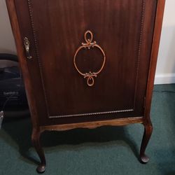 The Udell Works 1930's Cabinet Antique Number 655 $650.00 OBO