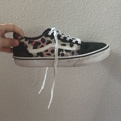 Girl Shoes ALL Size: Women’s 6 