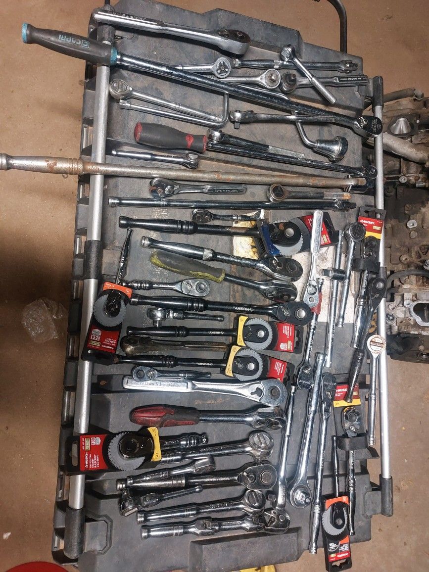 Ratchets 1/4"  3/8" 1/2"