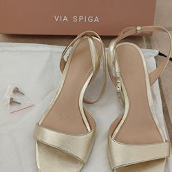 Via Spiga -leather Low Heel Shoes, Size 7.5