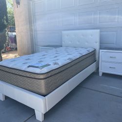 White Twin Bed W/ Mattress & Nightstands! 