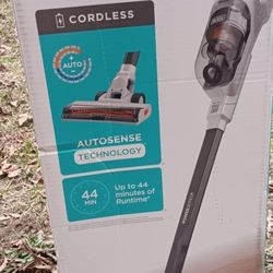 Cordless Vacuum 