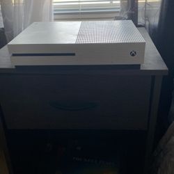Xbox One – Works Great – HDMI Included – No Controller