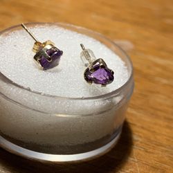 14kt JCM Heart Cut Natural Amethyst Studs
