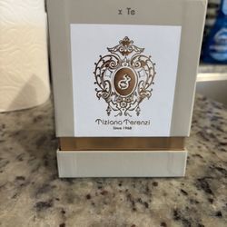 ✨ AUTHENTIC DESIGNER FRAGRANCES FOR SALE