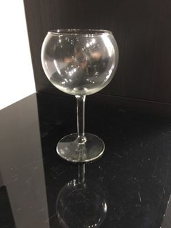 Set of 9 wine/dessert glasses