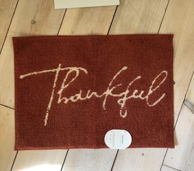 Threshold NWT Thankful Bath Rug Rust 17"x24"