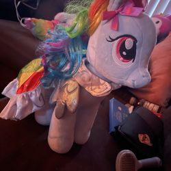Retired Buildabear Rainbow dash With Cape
