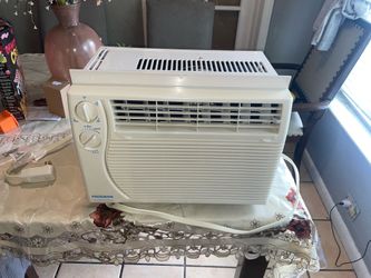 Window AC 5000 BTU Brand New