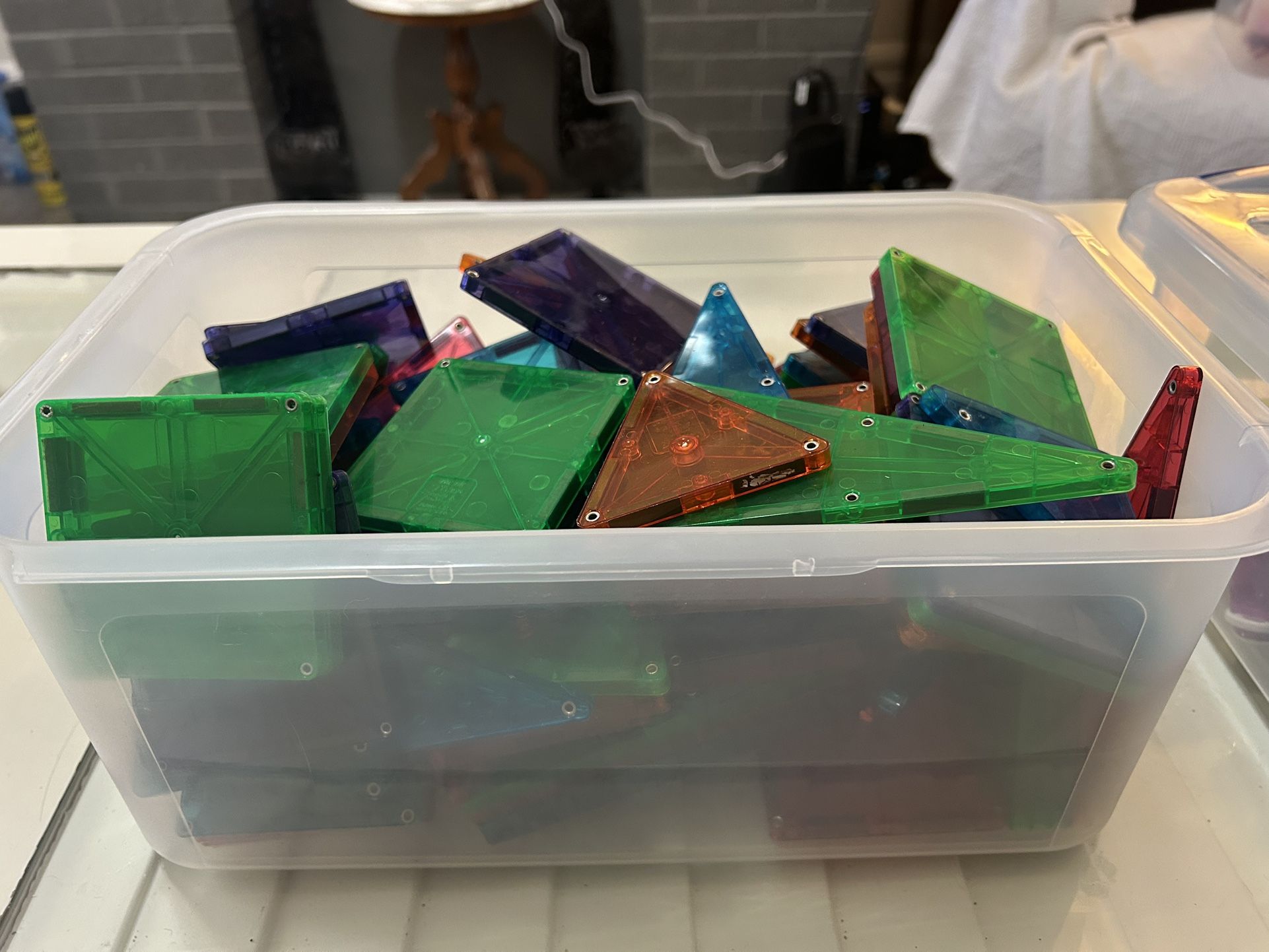 Classic 100 Piece Magna Tile Set - Retails $119.99 - Name Brand, Educational, STEM