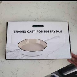 Enamel Cast Iron 8in Pan