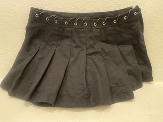 FASHION NOVA PLEATED MINI SKIRT XS