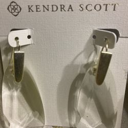 Reduced! Kendra, scott, brand, new contemporary, crystal bold drop earrings. Modern and upscale.