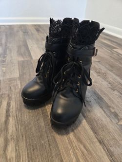 Hbeylia Women's Platform Combat Boots Fashion Lace