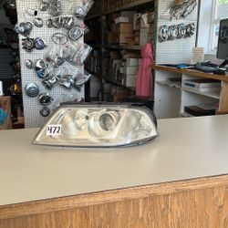 2001 To 2005 Volkswagen Passat Headlight Driver Side Assembly #472 FD304