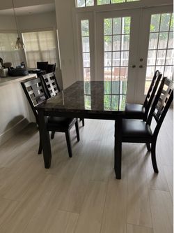 Rectangular Dining table with 4 chairs