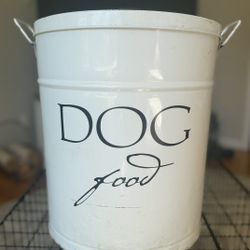 Dog Food Tin Canister with Scooper