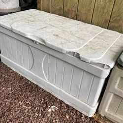 Suncast Storage Chest Large Crack In Lid