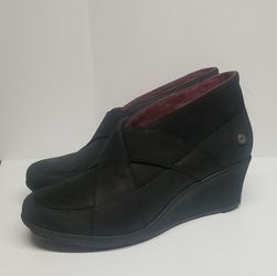 Mozo Black Wedge Leather Slip Resistant Work Shoe Size 7