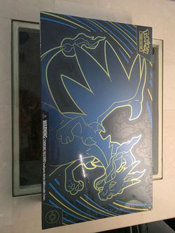 Mega Charizard X EX ultra premium collection
