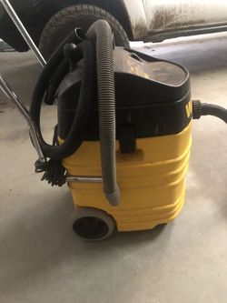 20 gallon Wet Dry vacuum Waxie model 2