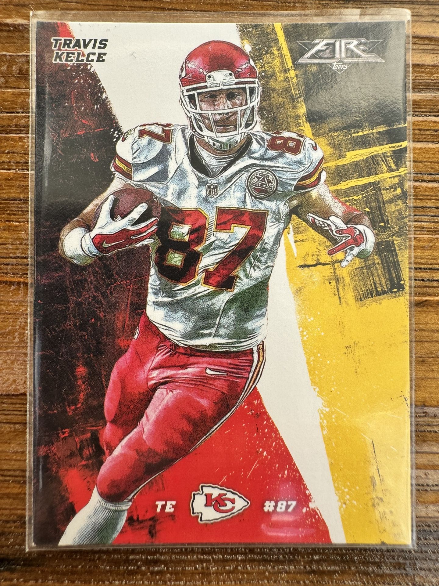 2015 Topps Fire - #74 Travis Kelce Gold Kansas City Chiefs