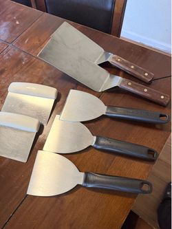 Taqueros vendo estas espátulas para la planche o grill todo x $50