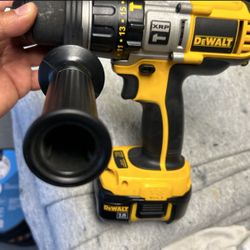 DEWALT XRP 18V Compact Cordless 1/2 in. Hammer Drill 3 Speed 
