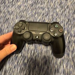 PlayStation 4 Dualshock Controlers