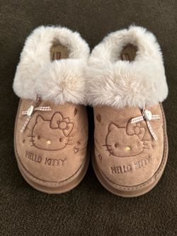 Hello kitty slippers