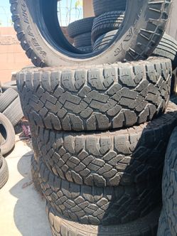 Used set of tires Goodyear 275 70 18 lt