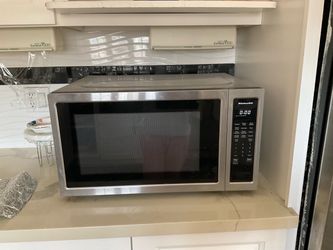 MOVING SALE KITCHENAID MICROWAVE LIKE NEW CONDITION  PICK UP IN WESTMINSTER CITY  WESTMINSTER BLVD AND SPRING DALE  $50