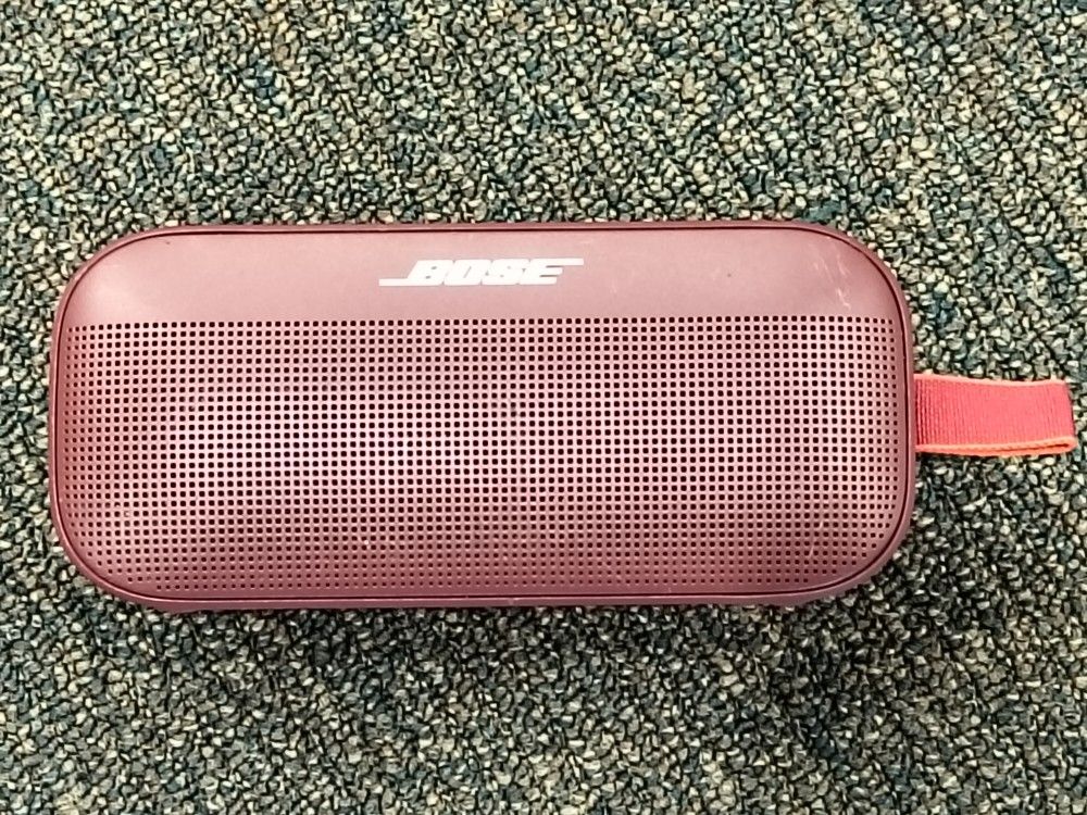 Bose Soundflex Speaker Carmine Red