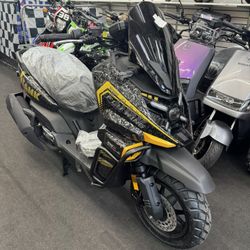 Brand New Tank Sport 200cc Gas Scooter 