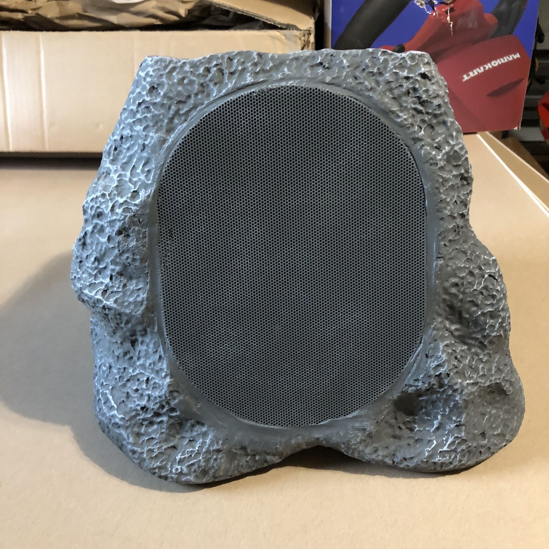 Victrola Rock Speaker Connect - NEW - Granite - Bluetooth Solar Charging VOS-600