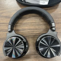 NOISE CANCELLING BLUETOOTH HEADPHONES 