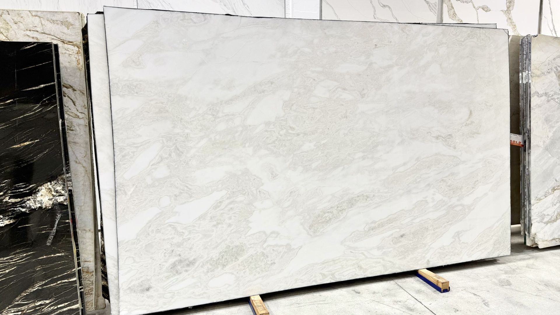 MARBLE SLABS MYSTERY WHITE 2CM FOR KITCHEN COUNTERTOPS
